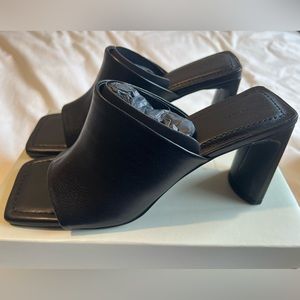 Oak + Fort Peep Toe Mules